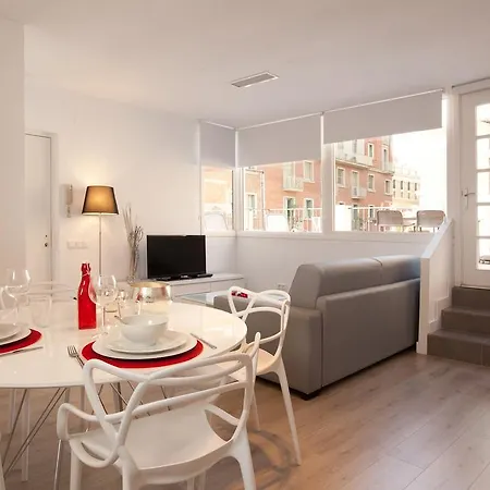 公寓 Click&flat塞内卡套房酒店 巴塞罗那