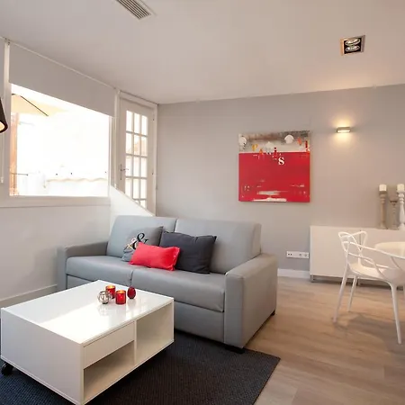 Click&flat塞内卡套房酒店 公寓