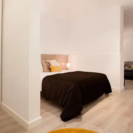 Click&flat塞内卡套房酒店