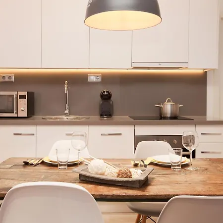 公寓 Click&flat塞内卡套房酒店