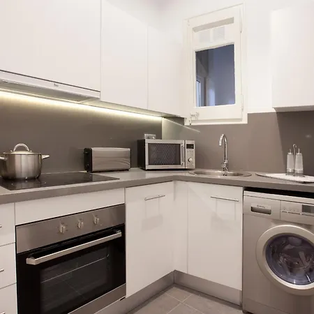 Click&flat塞内卡套房酒店 公寓