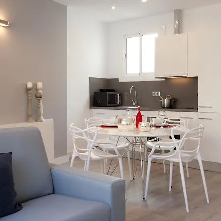 Click&flat塞内卡套房酒店