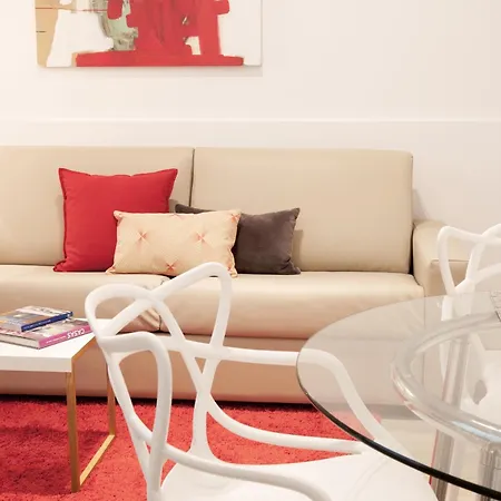 公寓 Click&flat塞内卡套房酒店 *