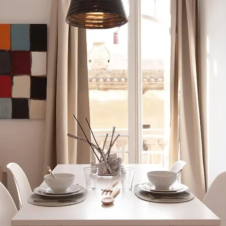 Click&flat塞内卡套房酒店 * 巴塞罗那