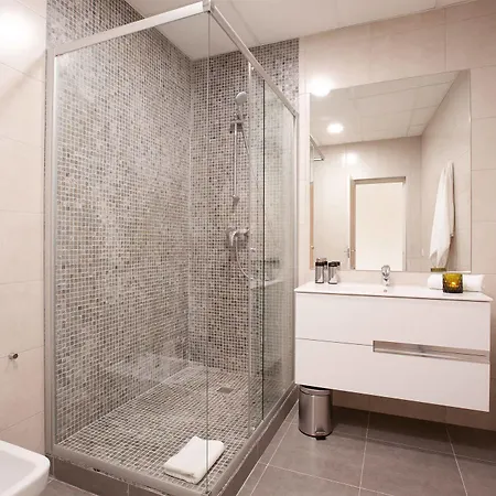 Click&flat塞内卡套房酒店 公寓 *