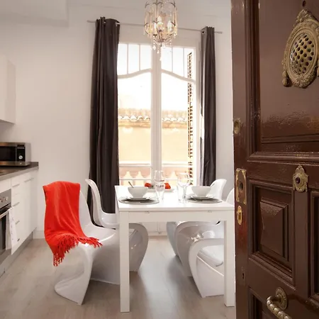 Click&flat Seneca Appartement *