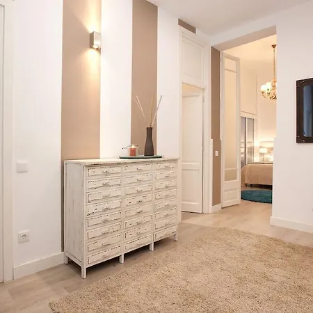 Click&flat Seneca Apartment *