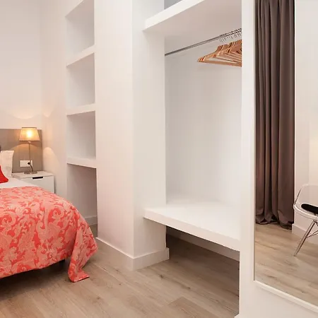 Click&flat Seneca * Barcelona